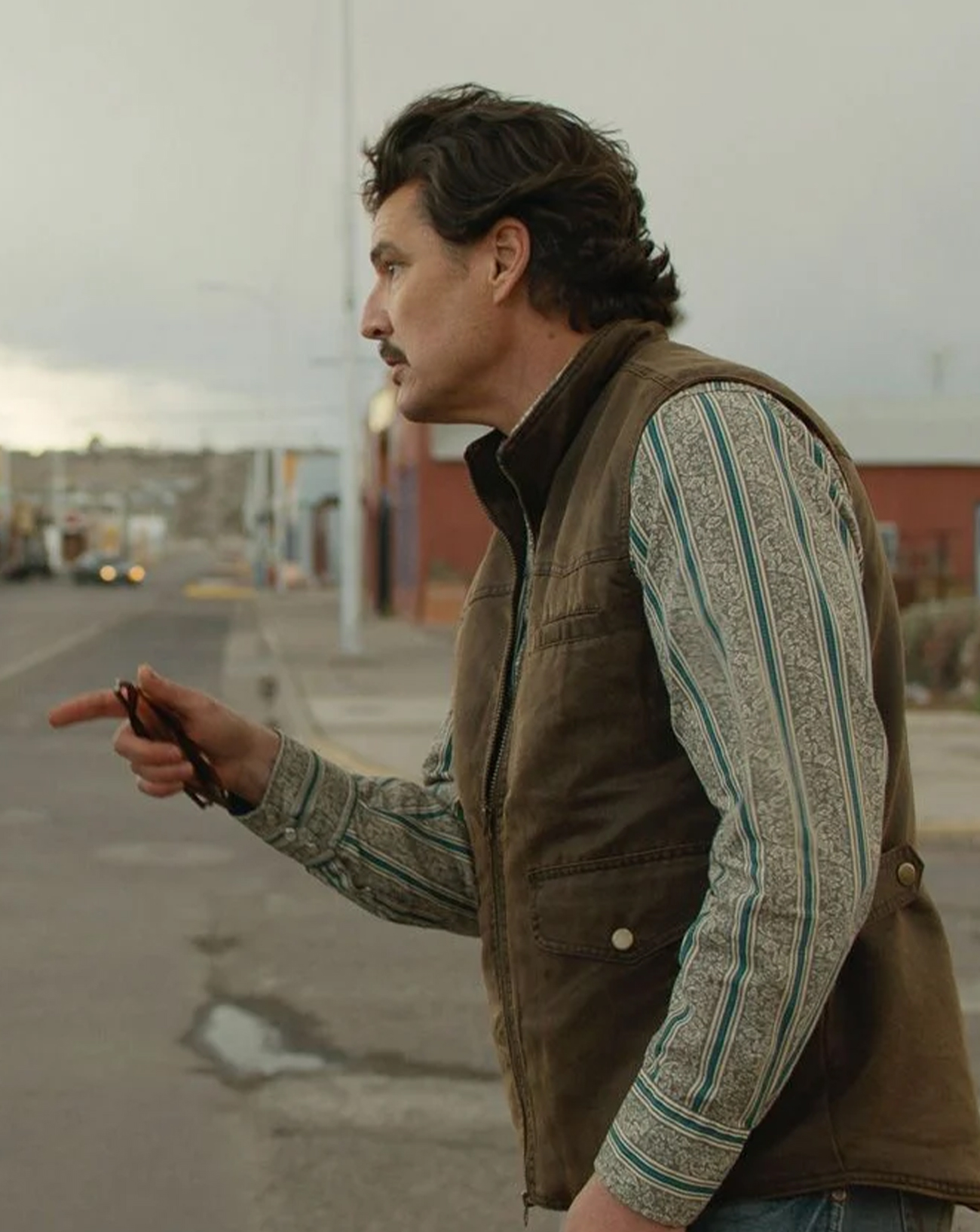 Pedro Pascal et Joaquin Phoenix dans le film Eddington (2025) © A24 Film.