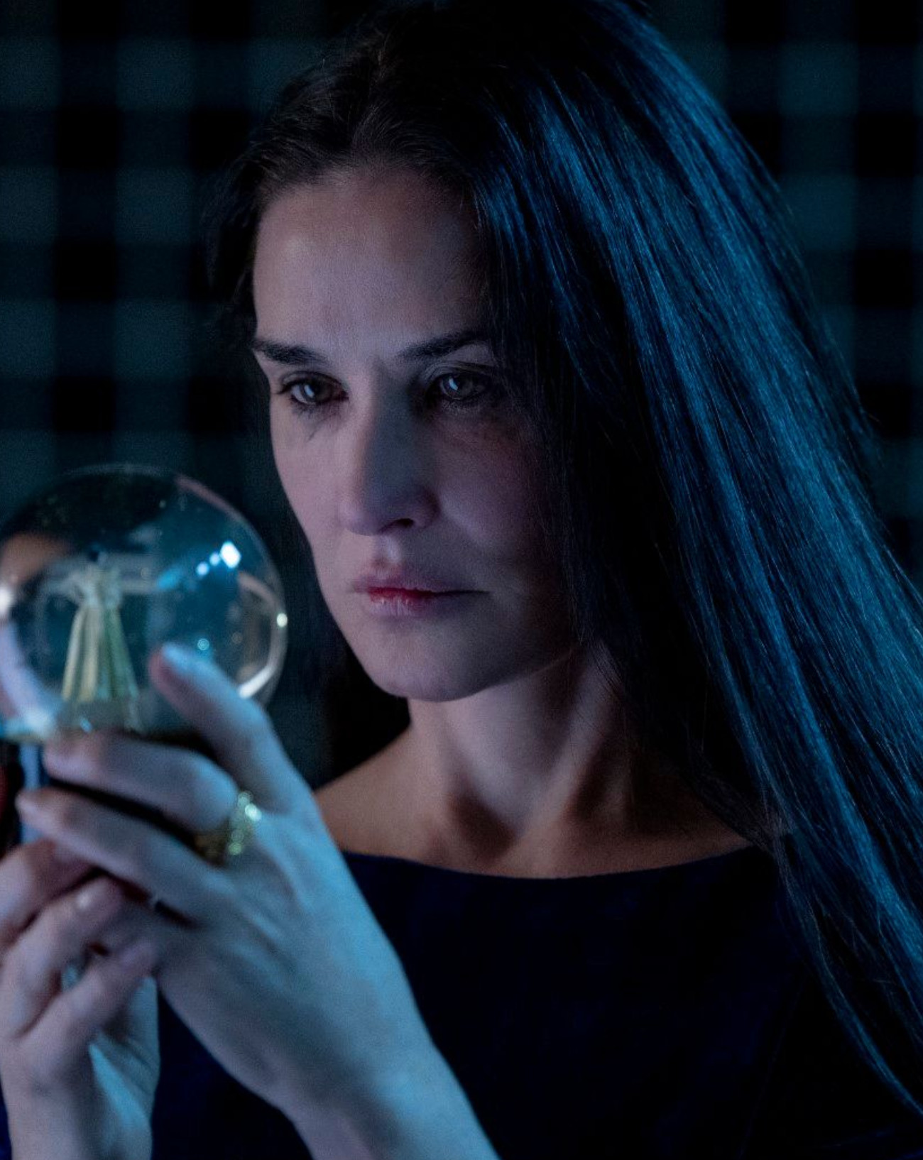 L'actrice Demi Moore dans le film The Substance.