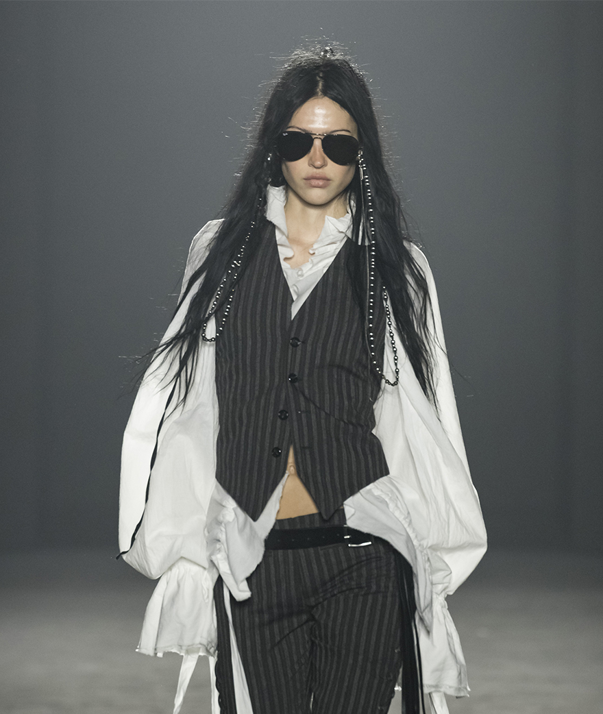 défilé Ann-Demeulemeester automne-hiver 2025-2026